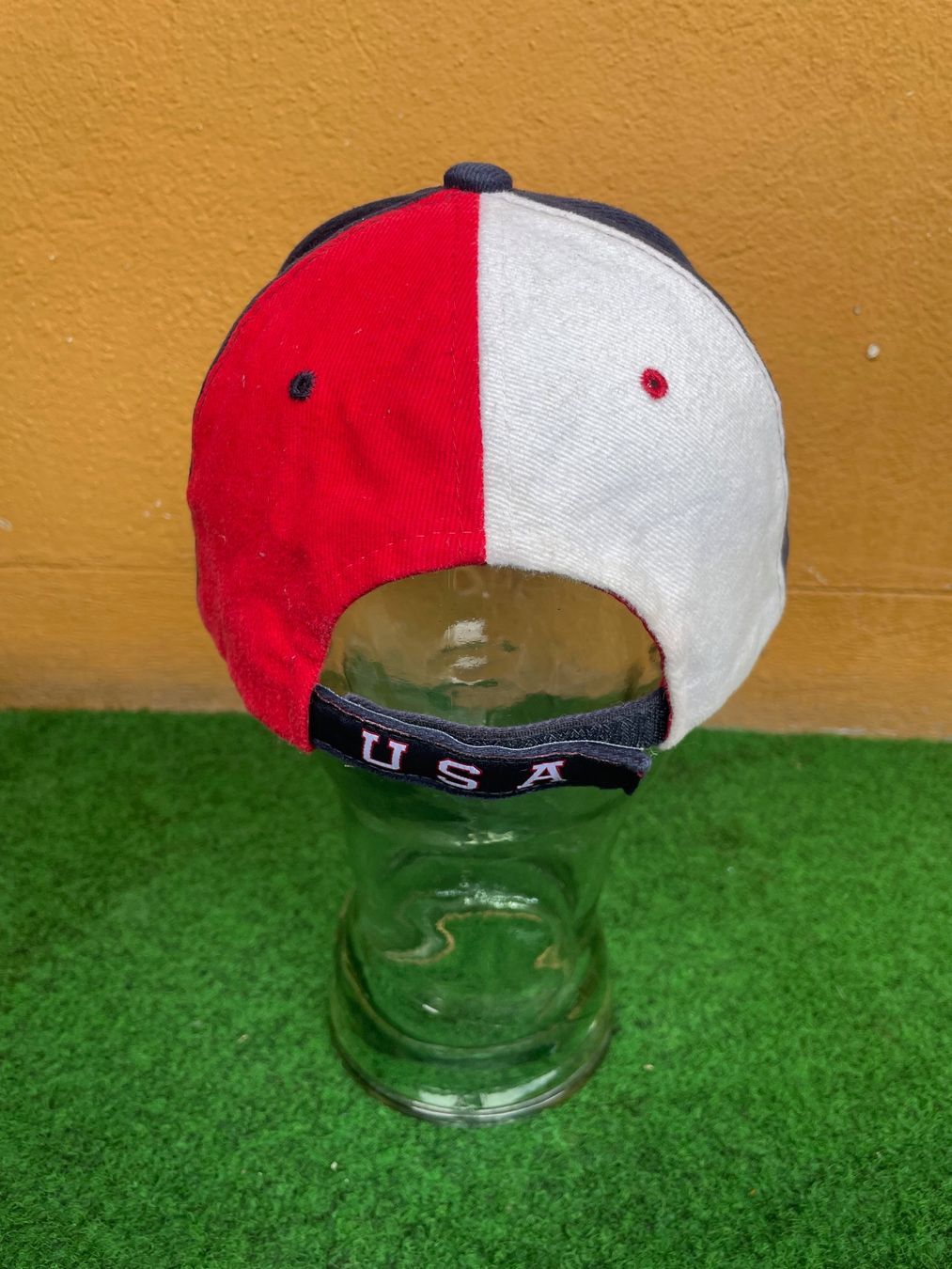 Copricapi, berretti & cappellini: Vintage Y2K Cap USA 6-panel Embroidered – Usato da Zürich venduto da le_souk 2