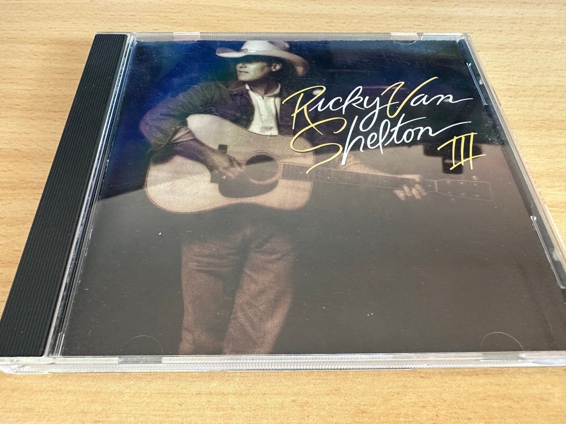 CD: Ricky Van Shelton – RVS III – Usato da Rikon im Tösstal venduto da Alpenmutz