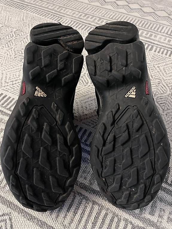 Scarpe da uomo: Adidas (Terrex) Wanderschuhe - Gr. 38 2/3 – Usato da Steinhausen venduto da Ban-thu103 2