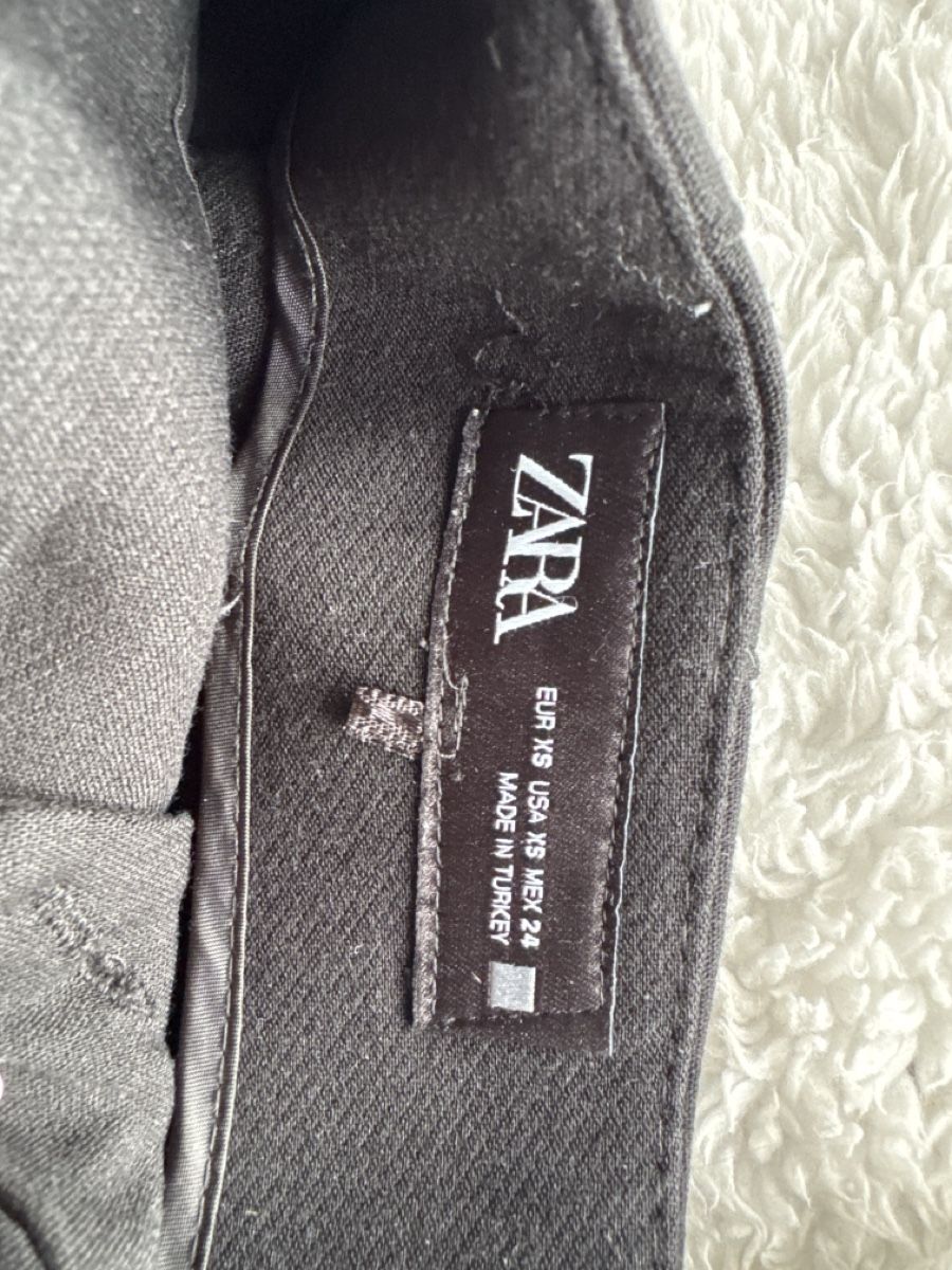 Zara Lotti di vestiti: 2 Pantalon Zara élégant taille XS – Nuovo (secondo la descrizione) da Malleray venduto da sam_9bkx 2