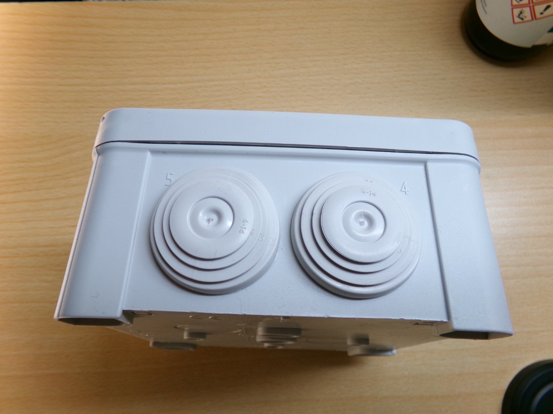 Schneider Alimentazione elettrica: Abzweigdose Schneider ENN05005 – Nuovo (secondo la descrizione) da Hombrechtikon venduto da HGK50 3