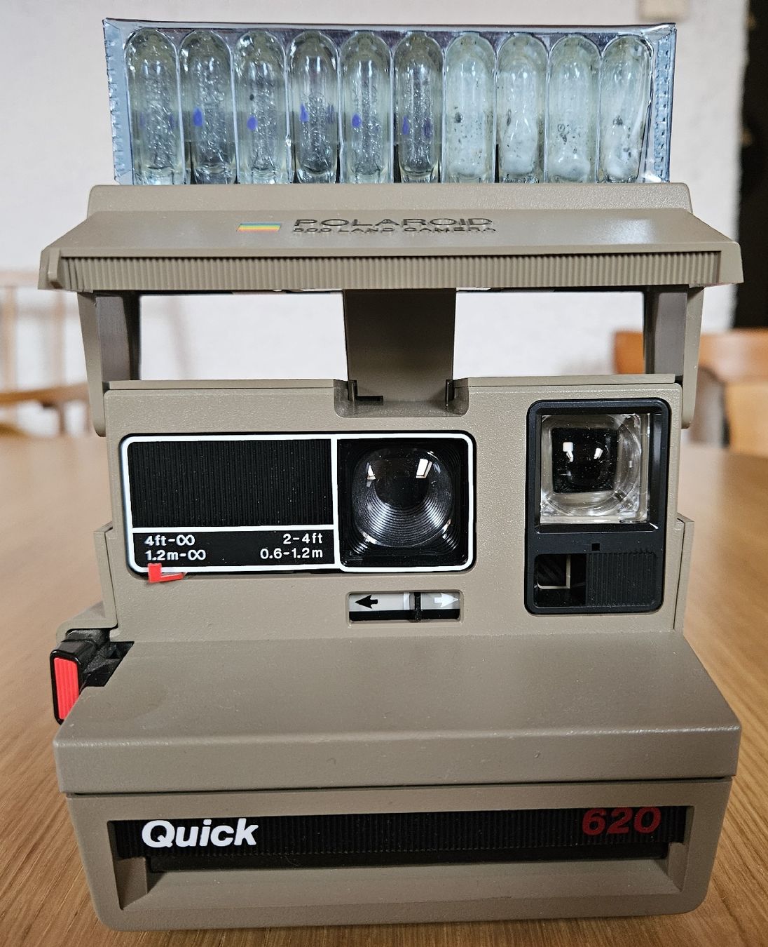 Polaroid Fotocamera: Appareil Polaroïd Quick 620 – Usato da Bavois venduto da Patrose