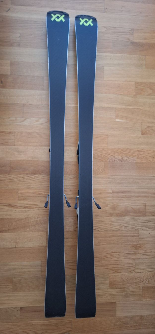 Völkl Skis: VÖLKL RACETIGER SL11 – D'occasion à Burgdorf par W31S 4