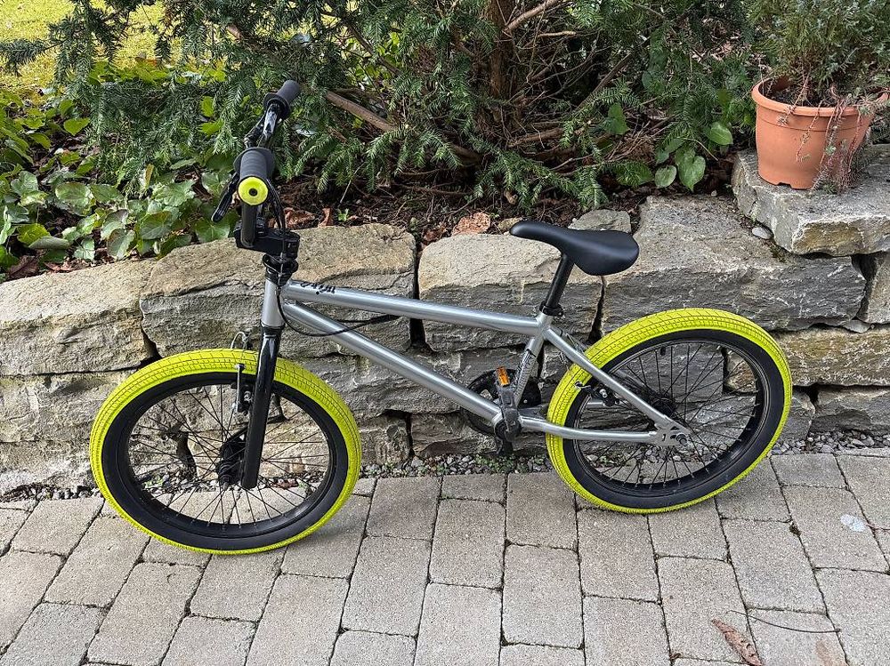 Sehr schönes BMX 520 Wipe zu verkaufen (Gebraucht) in Steffisburg für ...