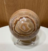 Wunderschöner Aragonit Kugel mit Ständer aus Madagaskar