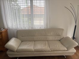 Ledersofa 3er beige – Kopflehne / Armlehnen / freistehend