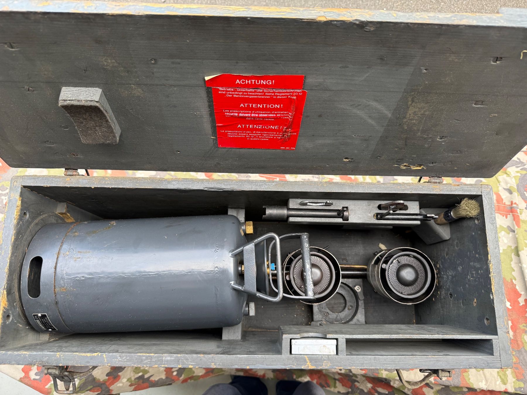 Appareils de cuisine: Benzinvergaser Brenner CH Militär – D'occasion à Dussnang par Iomega 1