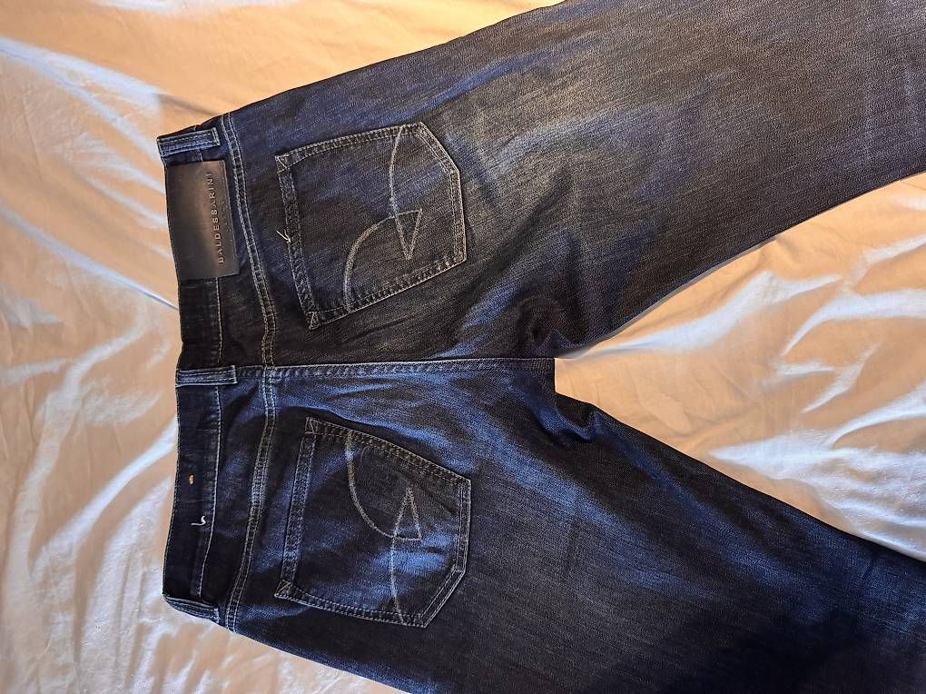 Jeans: Jeans  Baldessarini  – Usato da Regensdorf venduto da Jazmyn307 2