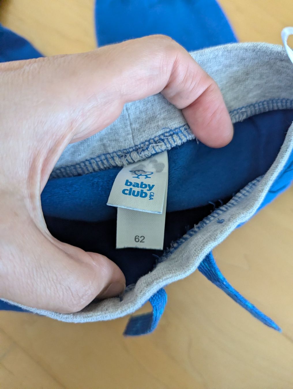 C&A Hosen: 3 Kinder Hosen Grösse 62 – Gebraucht aus Uster von matus.brlit 3