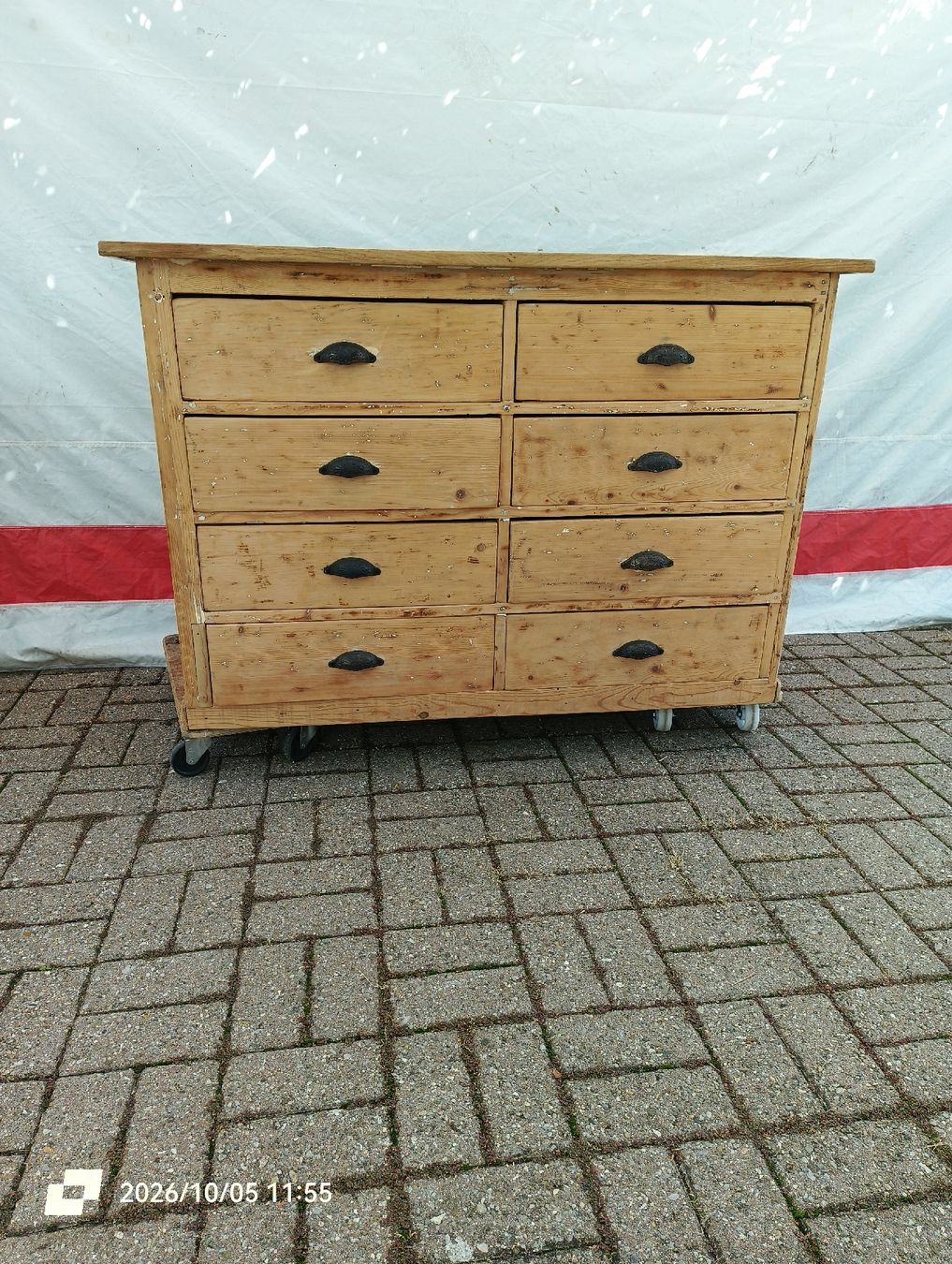 Cassettiere: Commode ancienne à 8 tiroirs en bois – Usato da Veyrier venduto da MJ69BROC