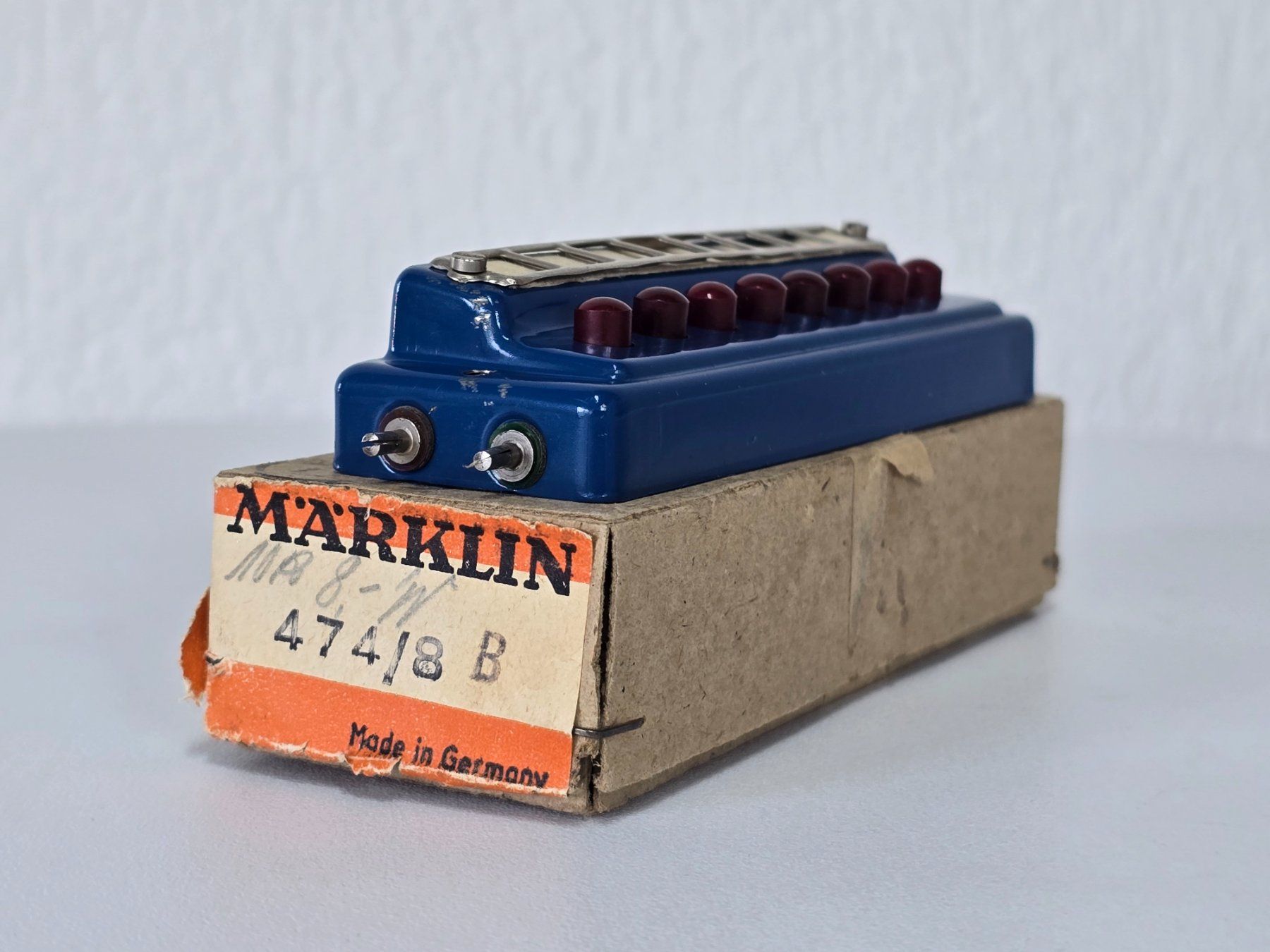Märklin Modellini di ferrovie: Märklin 474/8, Stellpult, blau – Usato da Kloten venduto da Nicola2