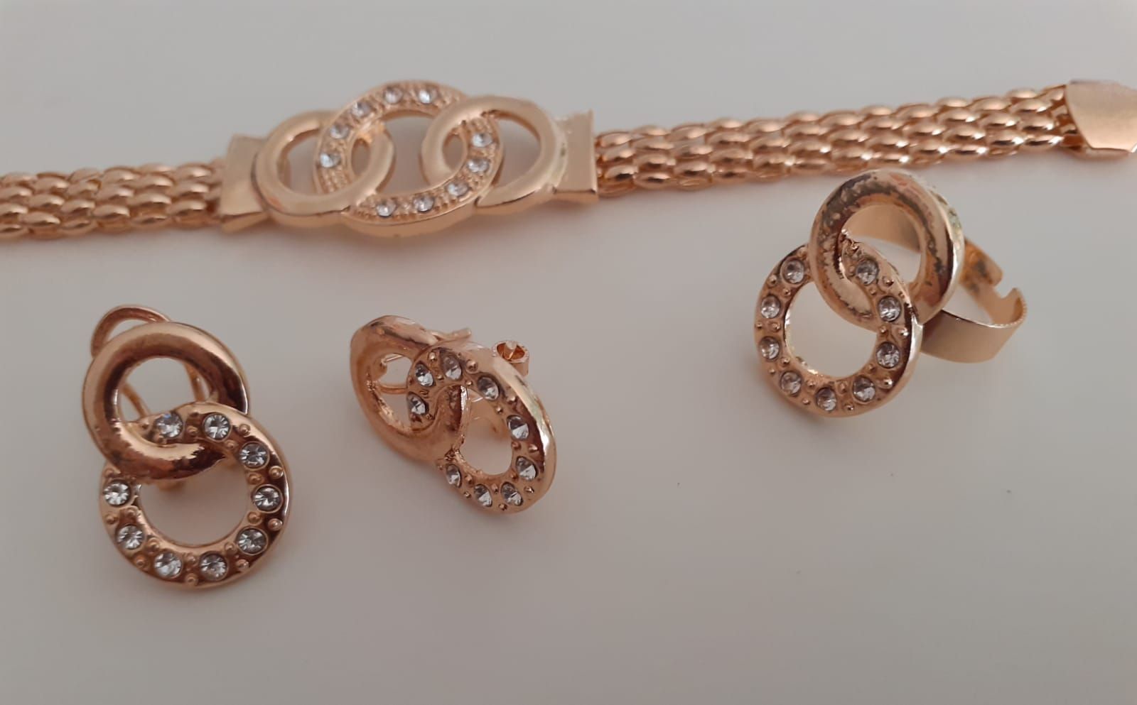 Altri gioielli: 3 teiliges Schmuckset – Nuovo e nell'imballaggio originale da Stansstad venduto da kam_5wgj