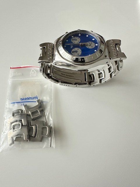 Swatch Orologi: Swatch Uhr Chronograph Blau – Usato da Brüttisellen venduto da Davos2018 3