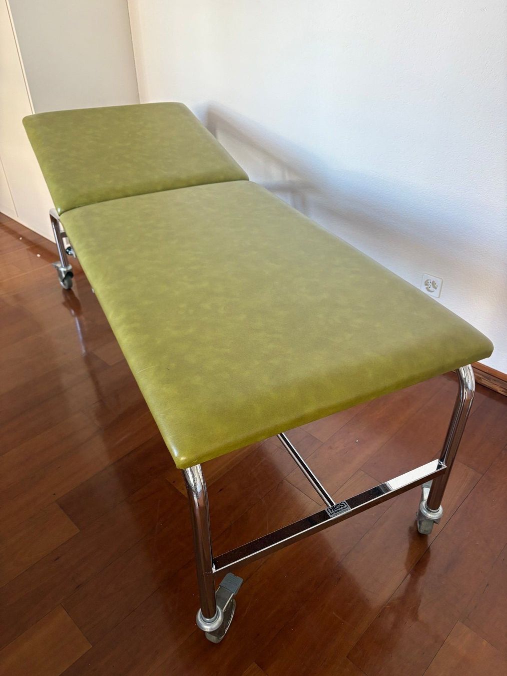 Liegen & Liegestühle: Therapieliege - HESS-Dübendorf – Gebraucht aus Winterthur von mirueti83