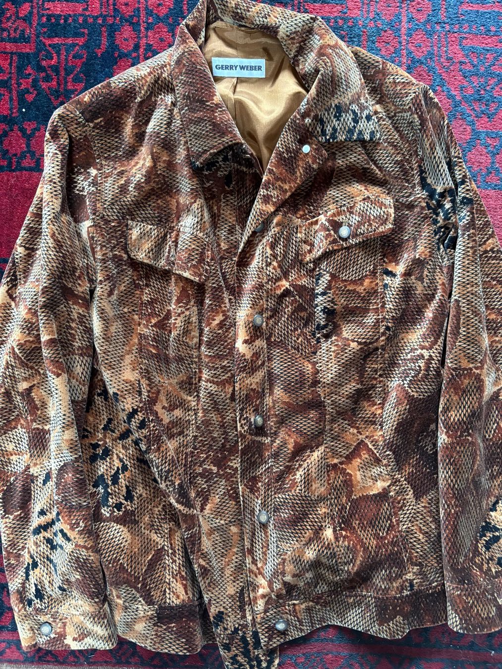 Gerry Weber Giacche: Cooler Blazer von Gerry Weber – Usato da Ebnat-Kappel venduto da pourlemerite