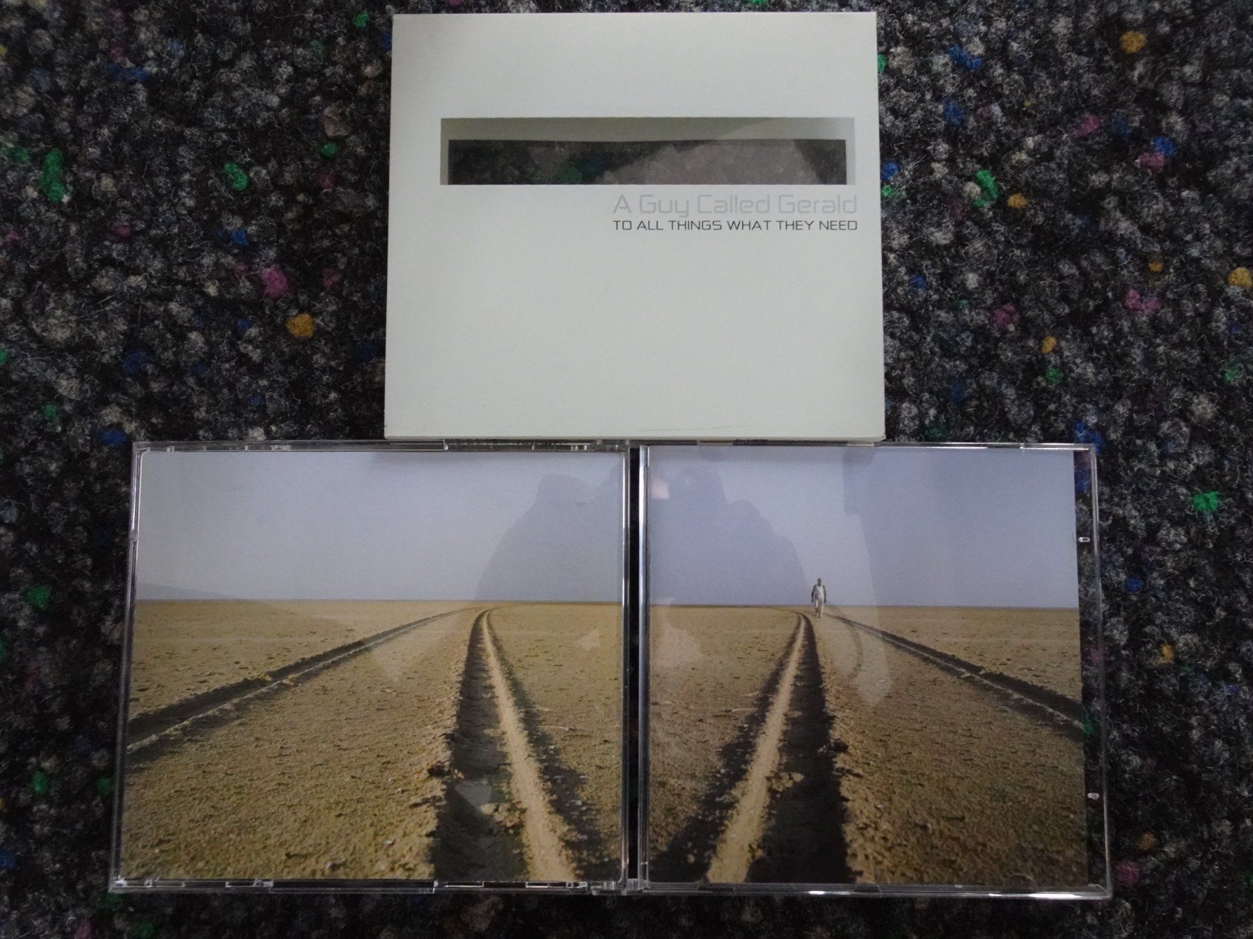 CD: CD : A guy called gerald – Usato da Lotzwil venduto da Kiddis