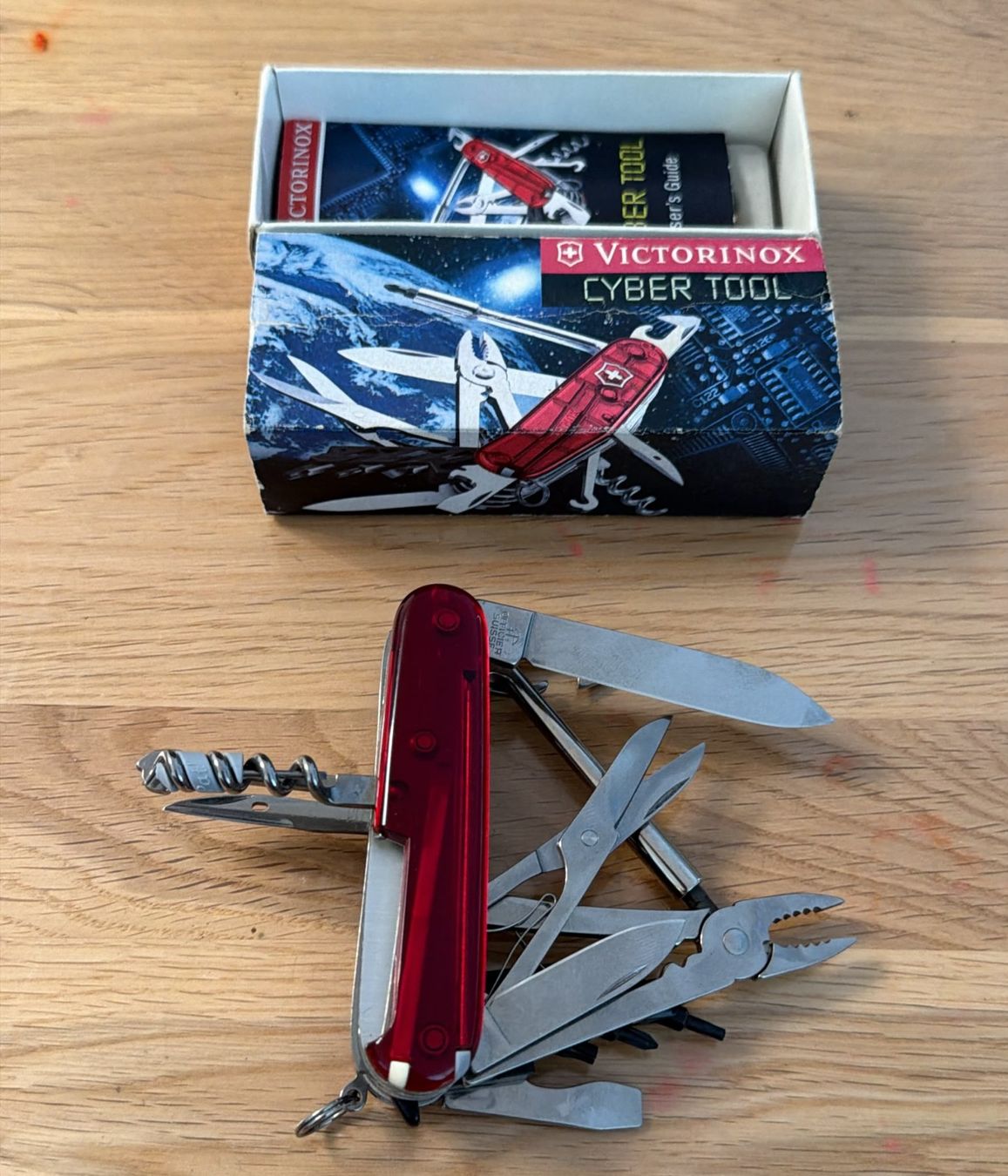Victorinox Taschenmesser: VICTORINOX  CYBER TOOL SACKMESSER – Neu (gemäss Beschreibung) aus Zürich von Frei-Occasionen 5