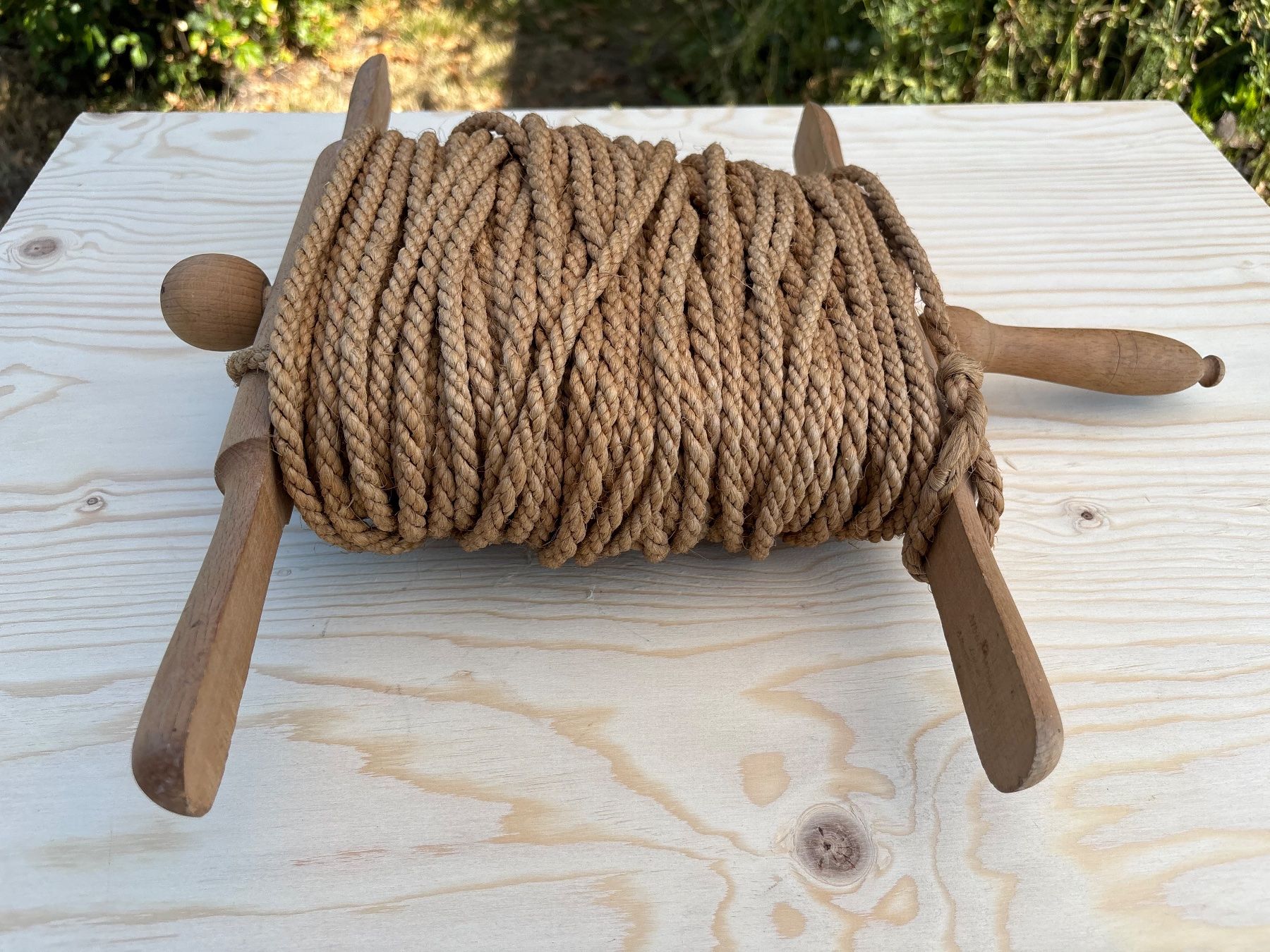 Stenditoi: alte Wäscheleine mit Holzhaspel – Usato da Feldbach venduto da Olive1 1