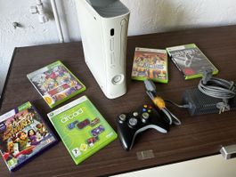 Xbox 360 Konsole mit Spielen und Zubehör guter Zustand
