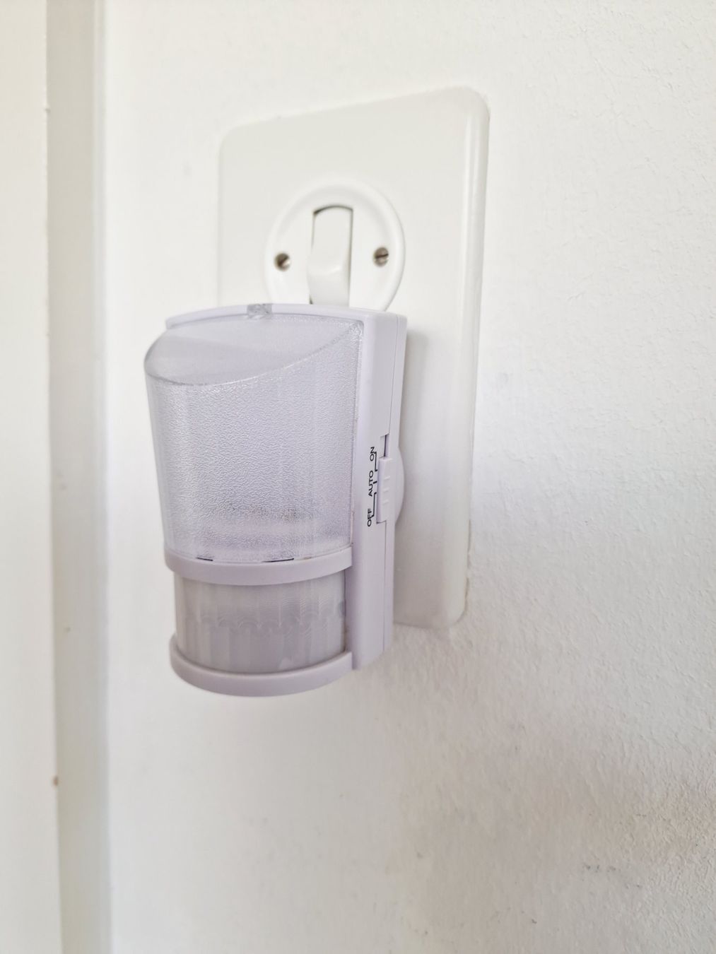 Lampes: Zwei Nachtlichter mit Bewegungsmelder – D'occasion à Hallau par CHACLA 5