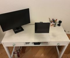 White writing desk with 2 drawers 