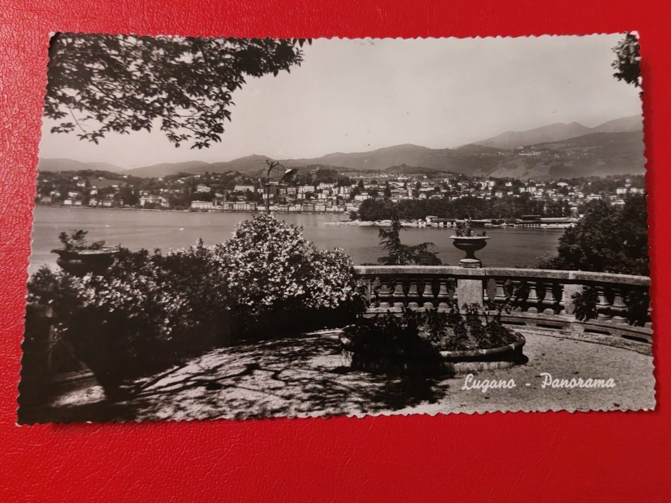 Cartoline postali: Lugano - Panorama – Usato da St-Légier-Chiésaz venduto da Theo006