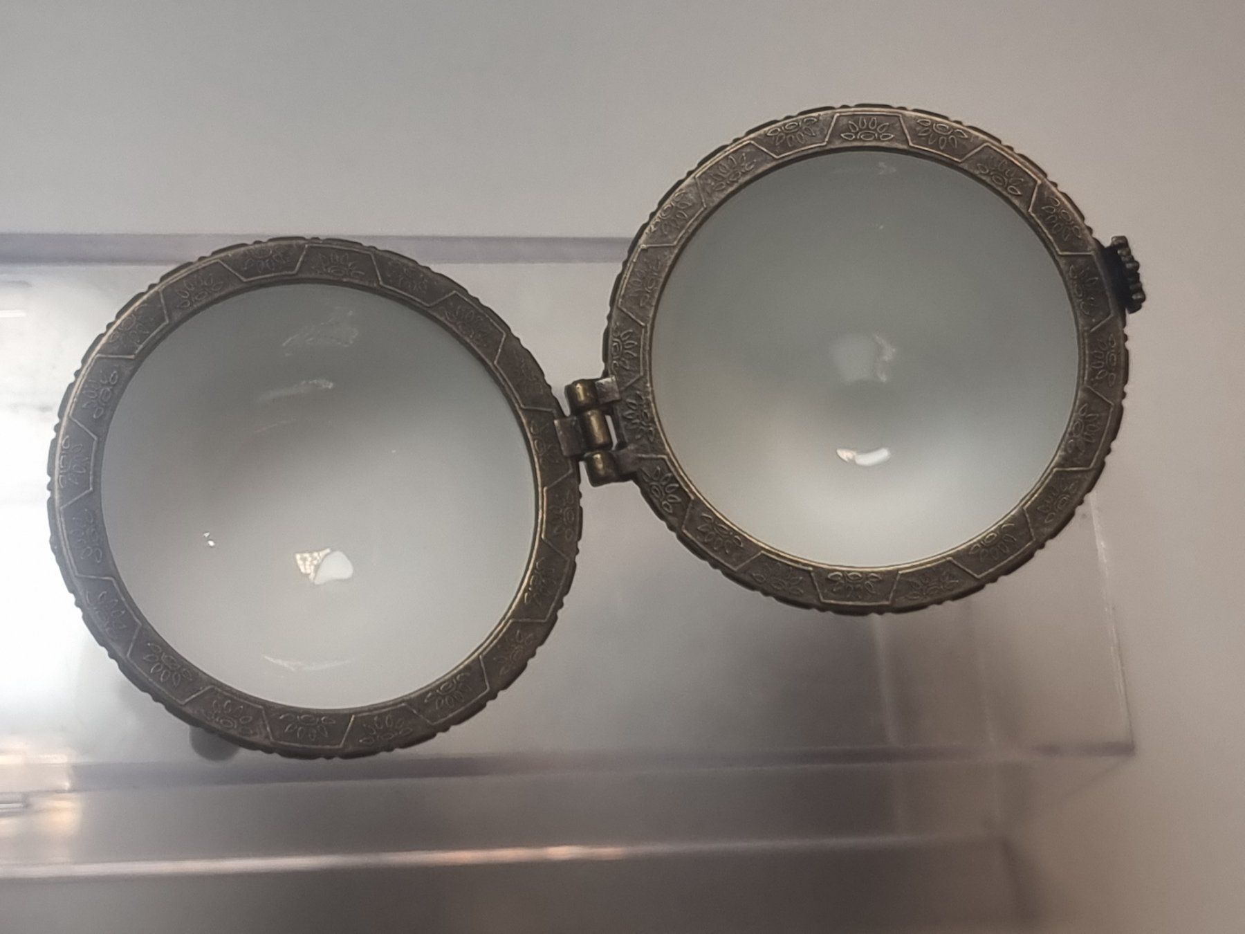 Barattoli: antikes LIMOGES Schmuck Ei Dose handbemalt Goldrand – Usato da Dürnten venduto da Bachtelrider_ 5