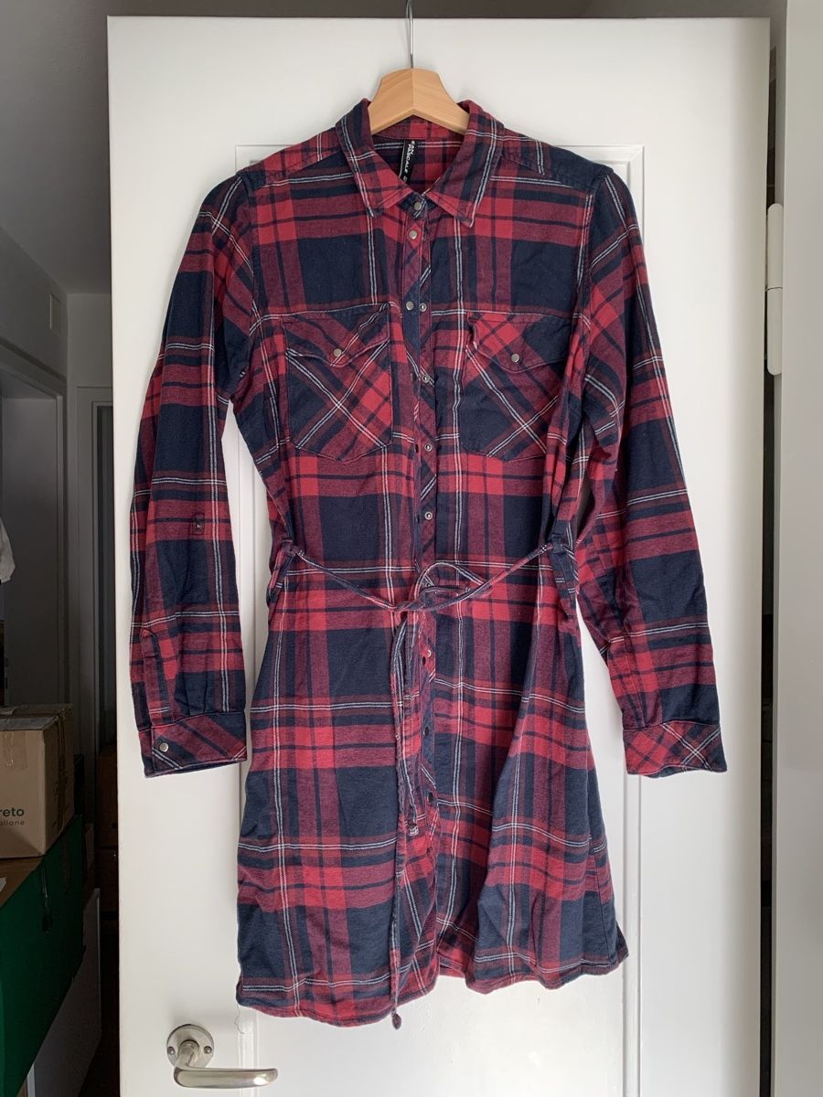 Lotti di vestiti: Grosses Kleiderpaket gr M/L – Usato da Olten venduto da ema_c6lr 3