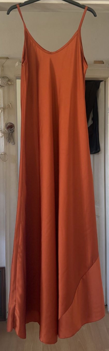 Robes: LONGUE ROBE! M – Neuf avec emballage d'origine à Locarno par NicoNion