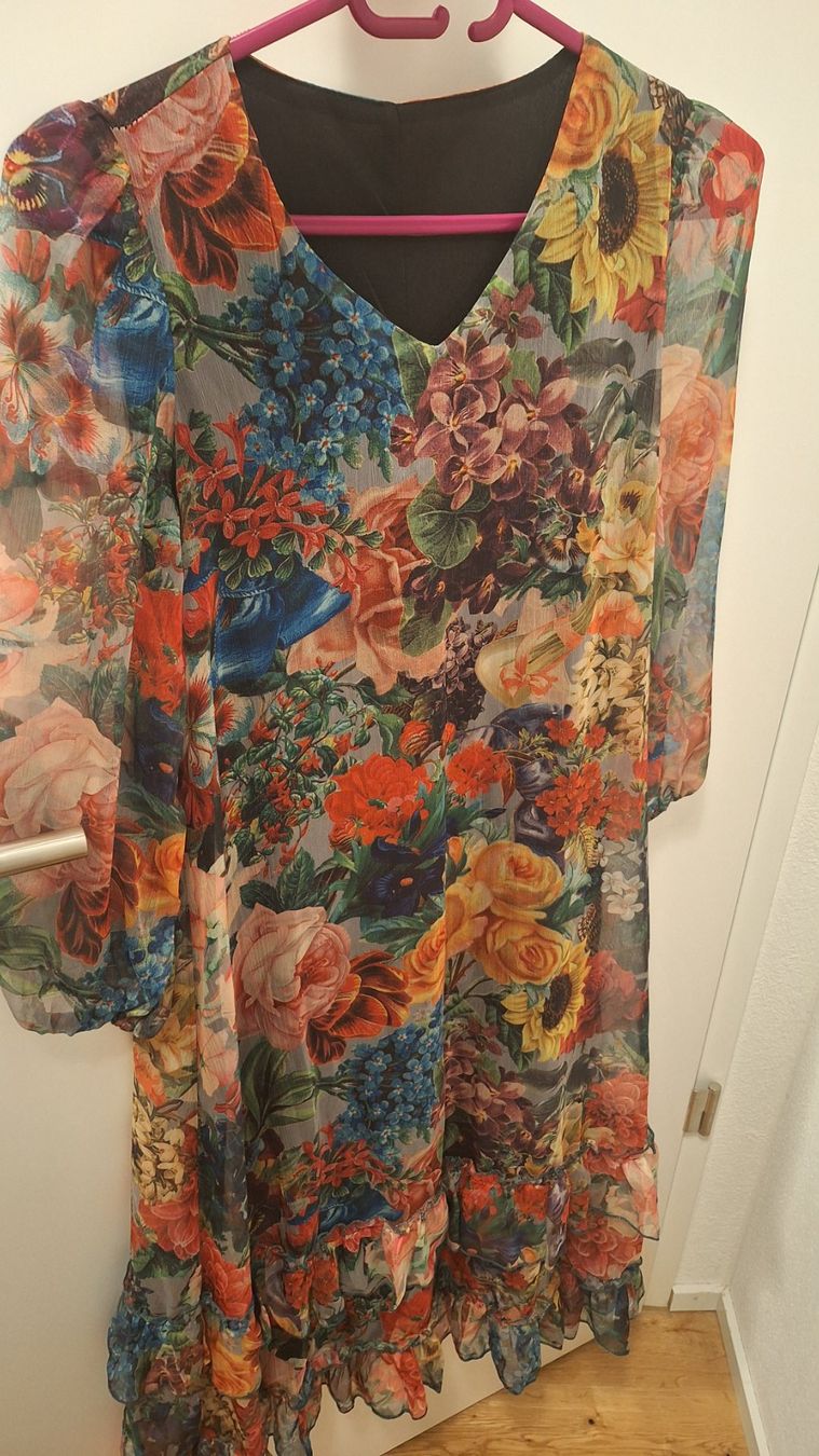 Vestiti & Gonne: 2 lang kleid  11 jahre mädchen – Usato da Schötz venduto da mar_dri 2