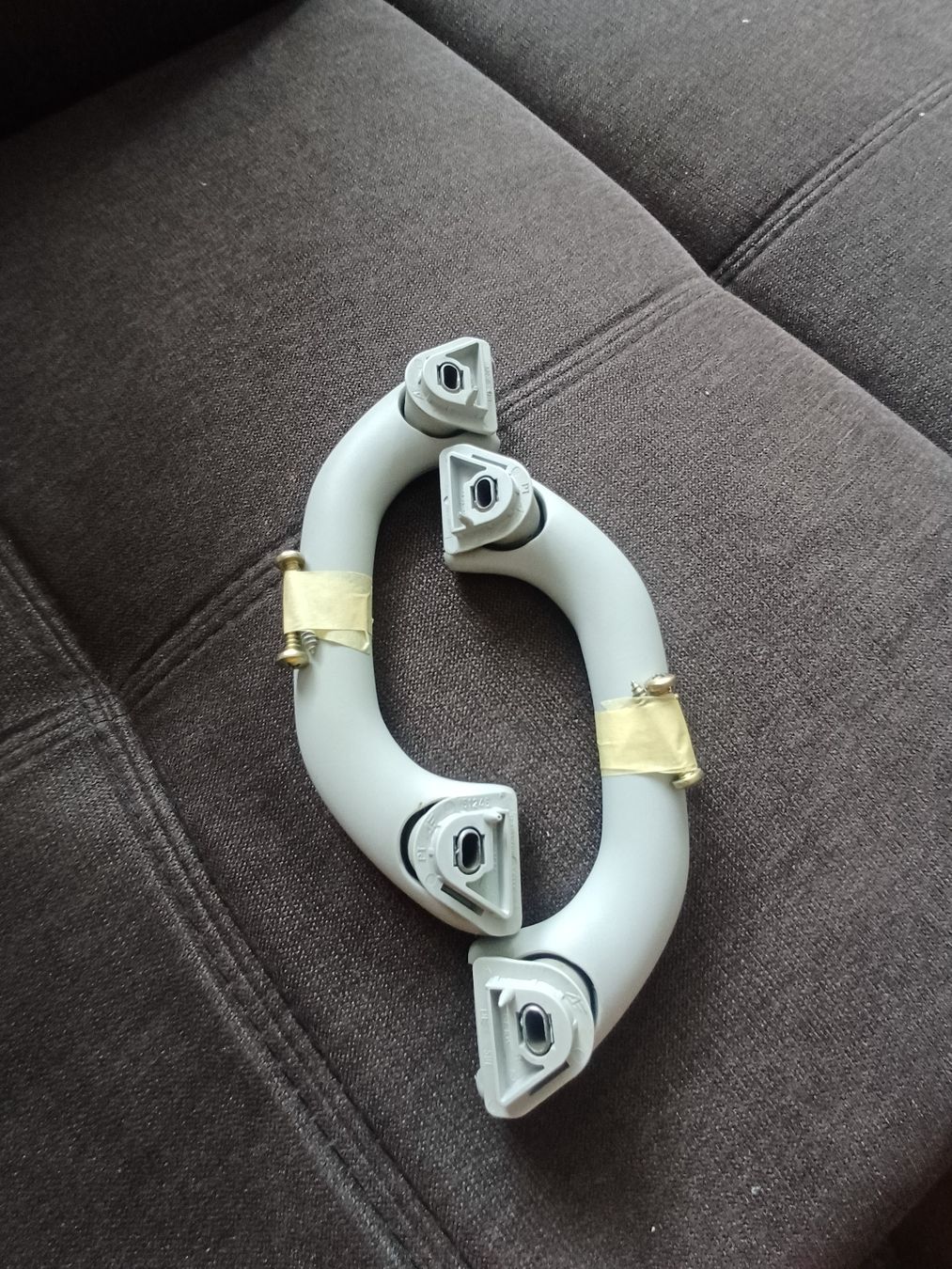 VW Alle Autoersatzteile: Gebrauchte Original Dachgriffe VW Multivan T5 2003-2009  – Gebraucht aus Domat-Ems von Waterbikes 2