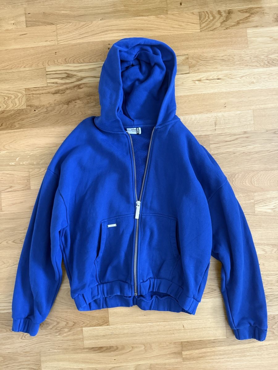 Peso Zip Hoodie (Gebraucht) in Basel für CHF 45 – mit Lieferung