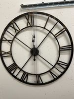 Grosse Wanduhr