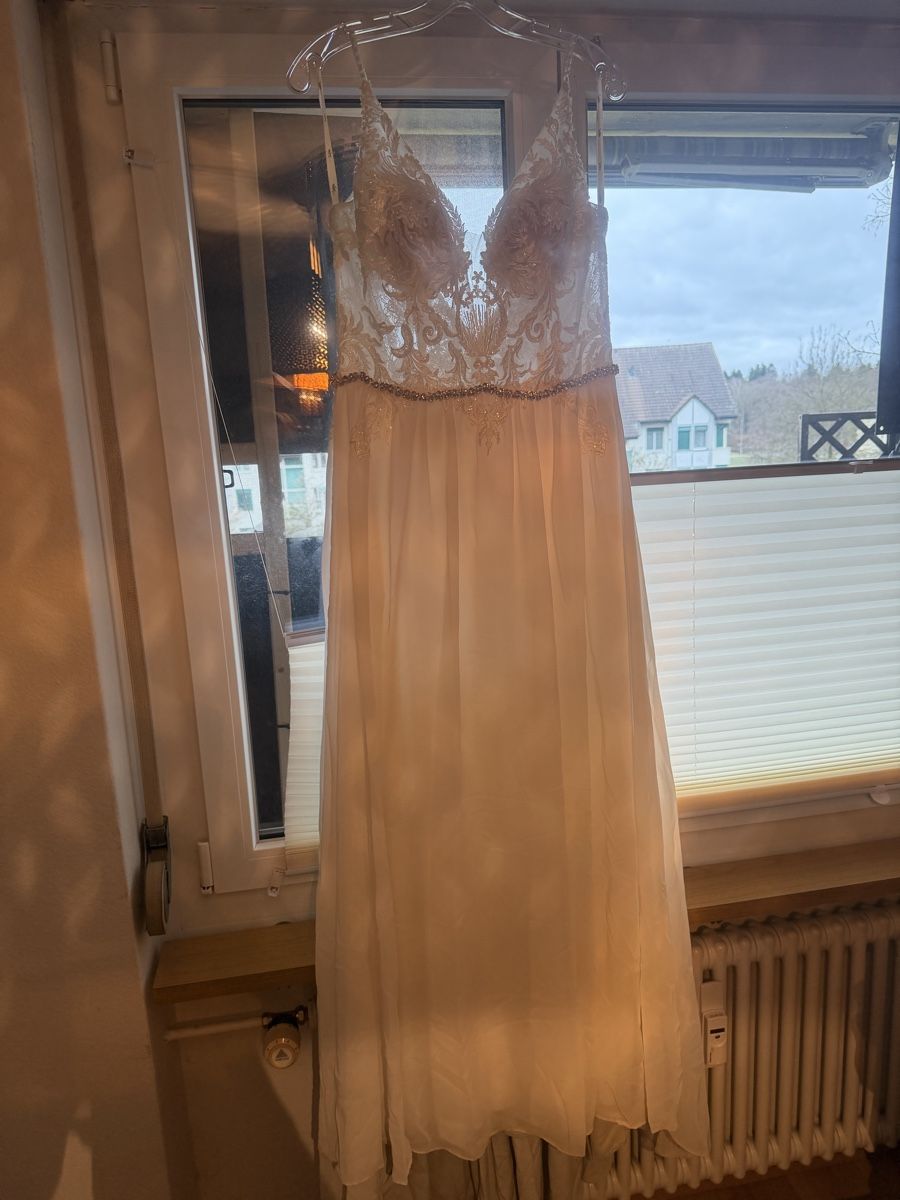 Vestiti: Brautkleid grosse 40 – Usato da Frauenfeld venduto da _elle.Mich9