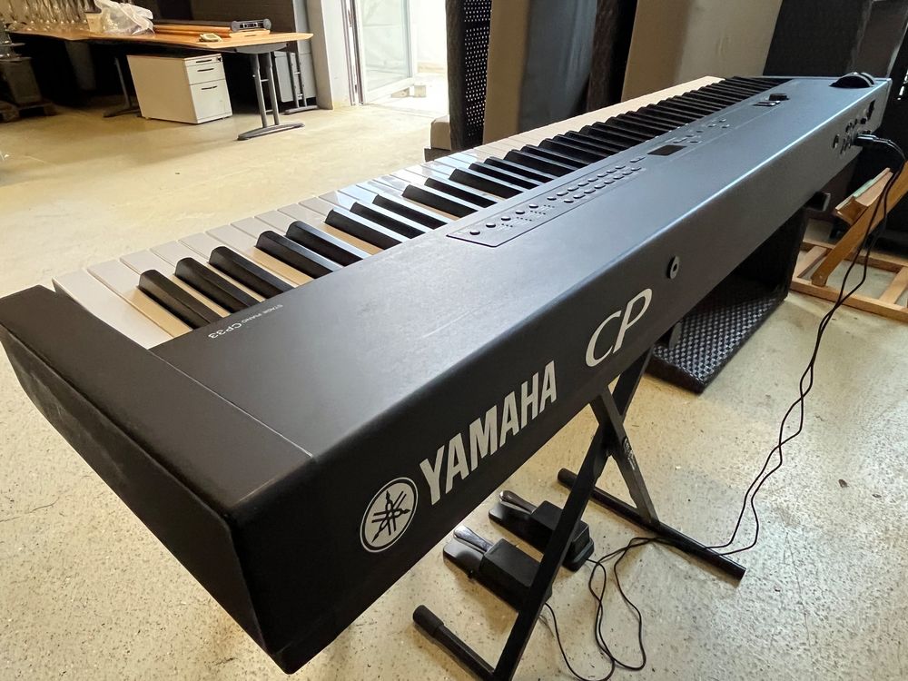 Yamaha CP33 StagePiano proessional mit Ständer/Sitz Kaufen auf Ricardo