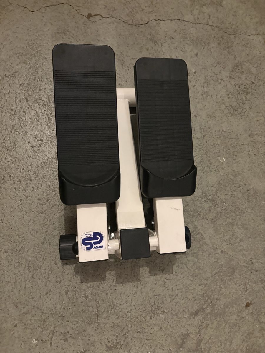 Hometrainer: Stepper Hometrainer – Usato da Bern venduto da best.secondhand 1