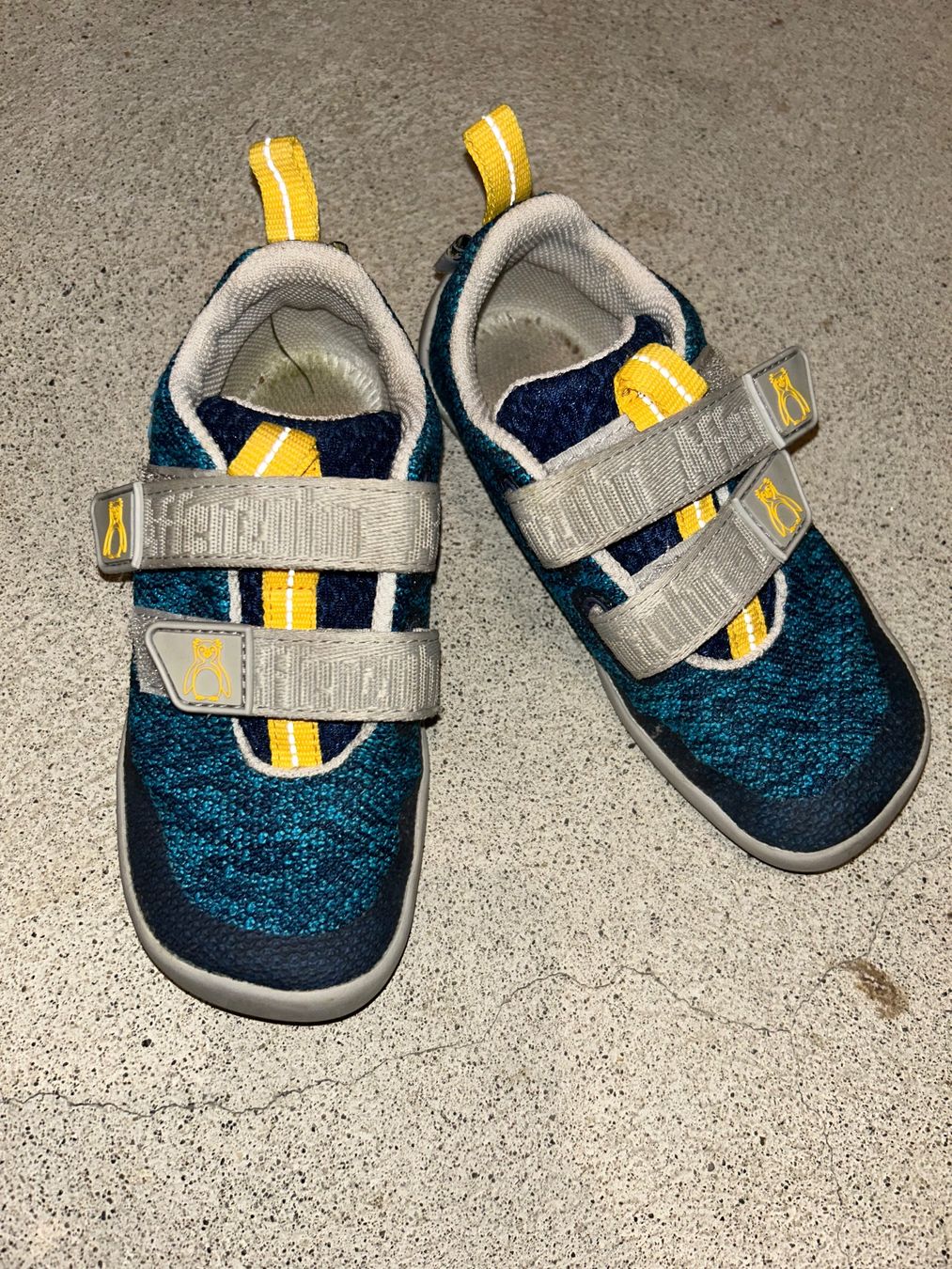 Affenzahn Schuhe für Jungen: Affenzahn Sneaker 28 in blau-grau – Gebraucht aus Safenwil von 2hand_aber_wertvoll