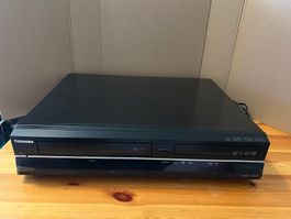 Toshiba HDD-160GB /DVD/VHS Recorder - Top Zustand