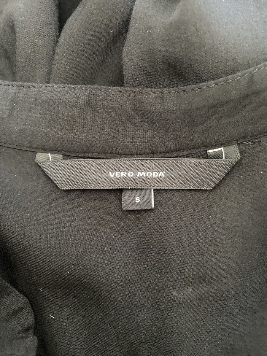 Vero Moda Camicette: Shirtbluse von Vero Moda, schwarz, Grösse S – Usato da Birmenstorf AG venduto da Midget0 2