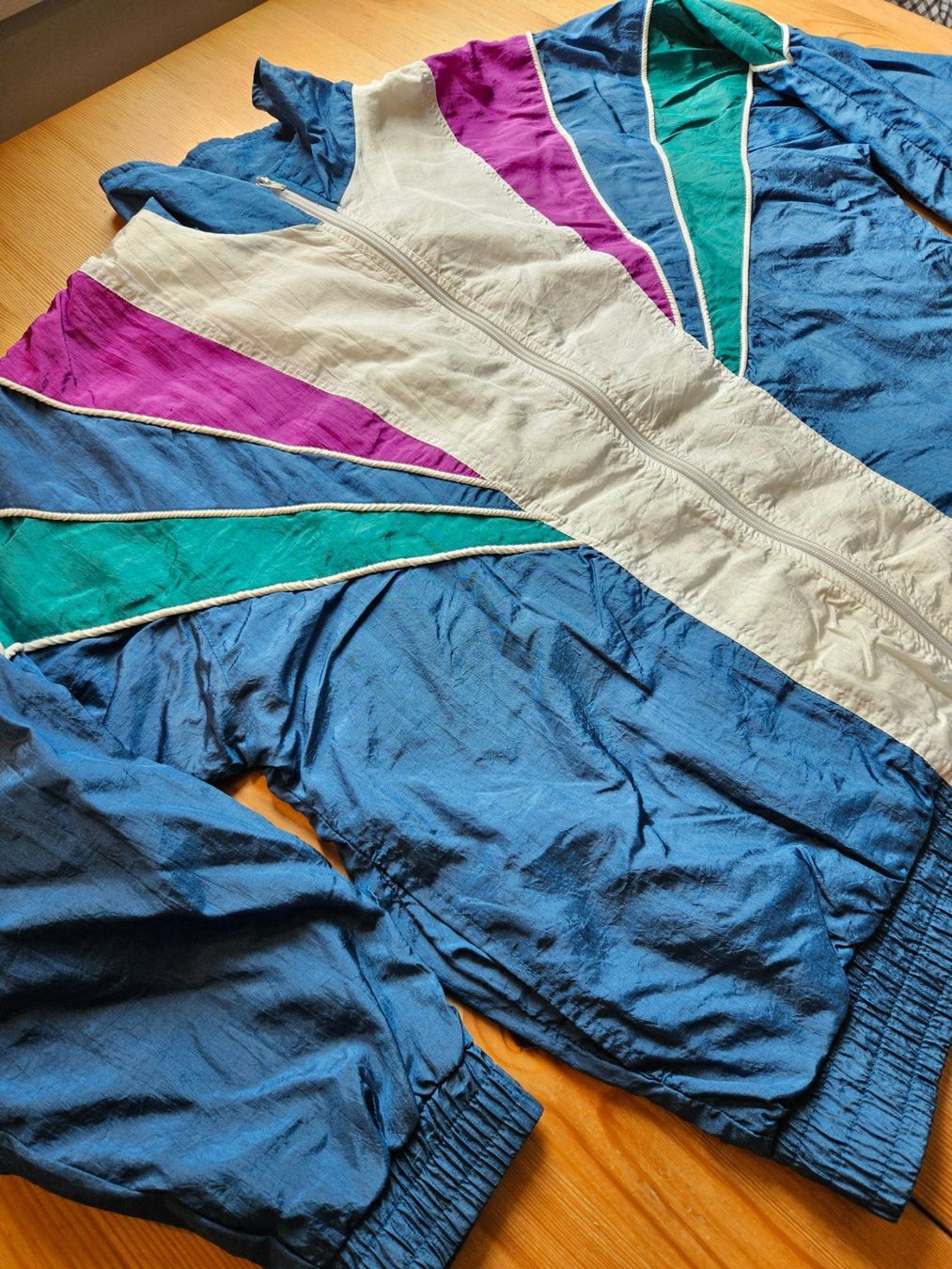 Giacche: Jacke Bocoo Nylon Grösse S retro vintage – Usato da Hägglingen venduto da United-Village-Trade 1