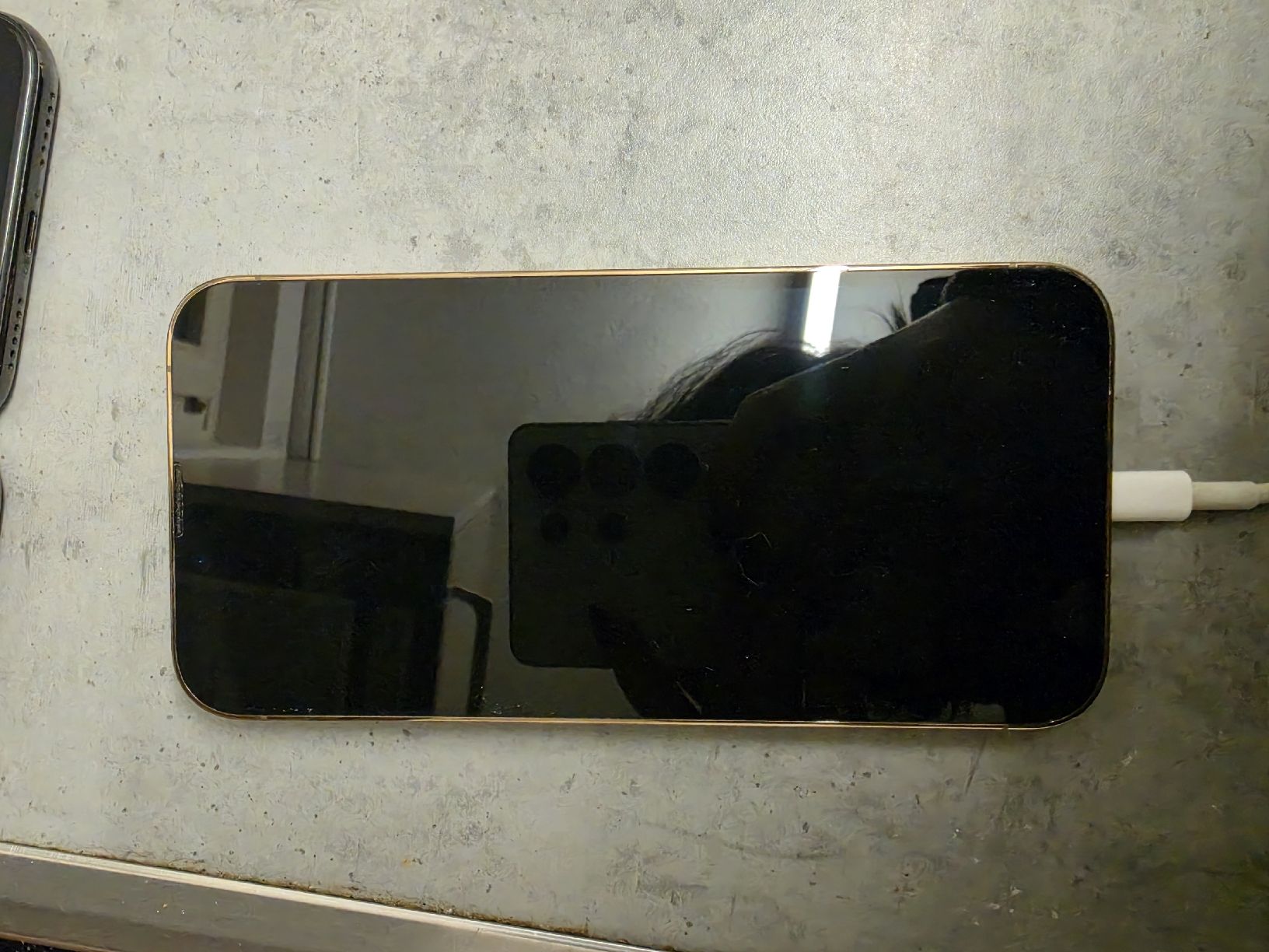 Apple Telefoni cellulari / Smartphones: Iphone 13 Pro | 128GB | Gold | 78% – Usato da St. Margrethen SG venduto da Elleiseverywhere