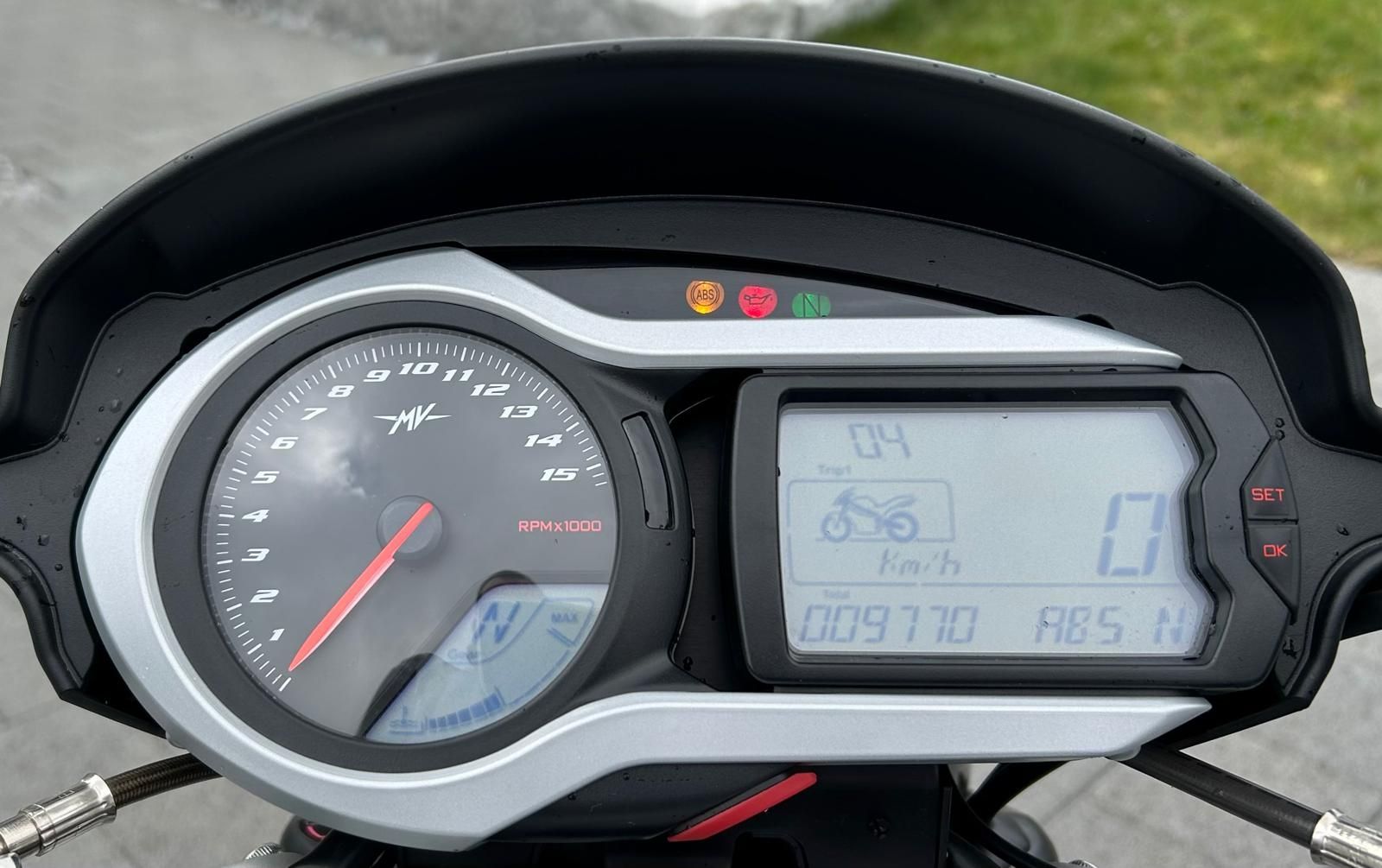 MV Agusta Strada: MV Agusta Brutale R ABS – Usato da Brügg BE venduto da sivi123 1