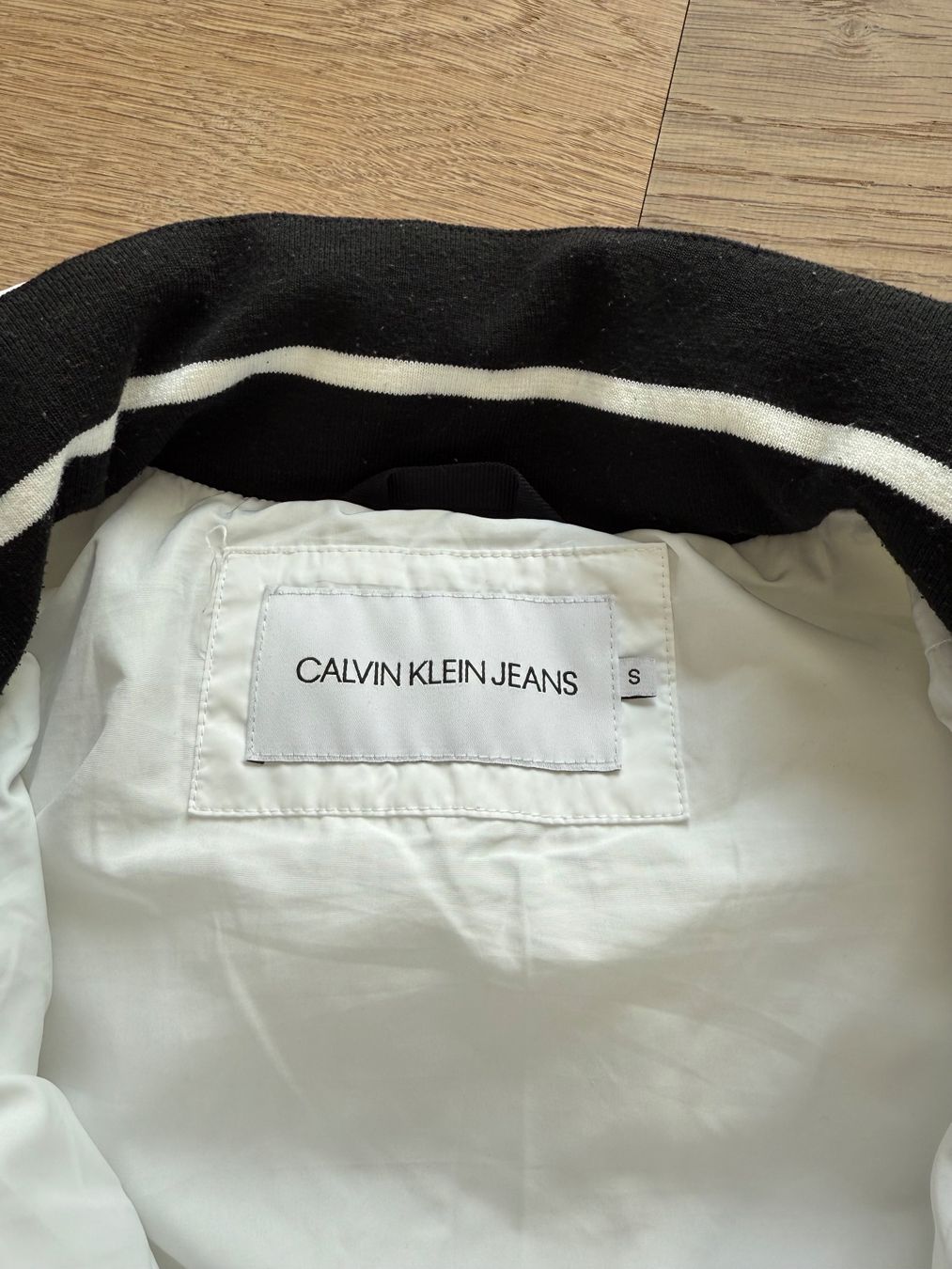 Calvin Klein Giacche & Cappotti: Calvin Klein Winterjacke, Gr. S, weiss – Usato da Greifensee venduto da Zwaa 3