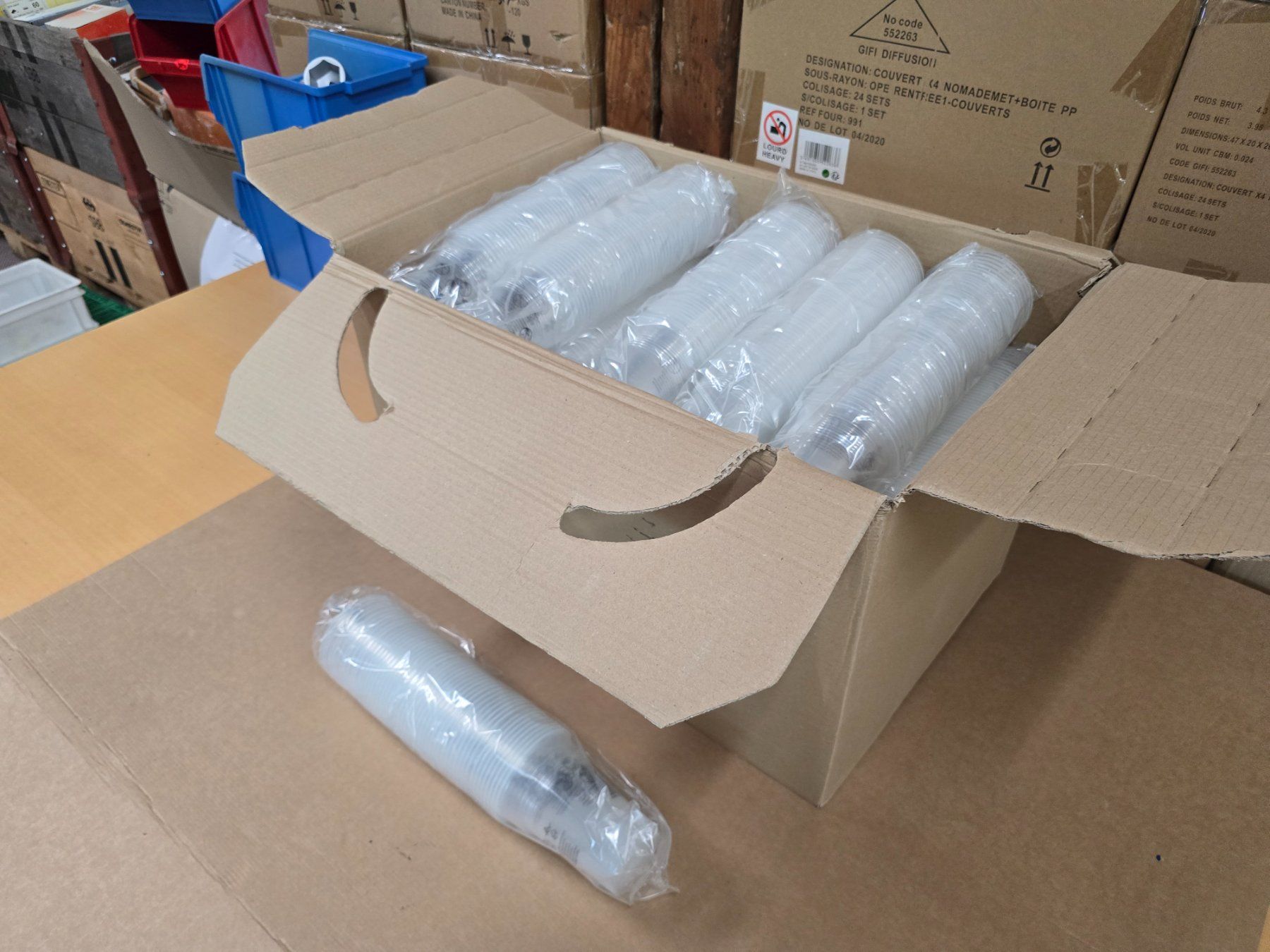Contenitori & Simili: 1200x neue Einweg Becher 400ml ab 1.- – Nuovo e nell'imballaggio originale da KRINAU venduto da Mio_Liqstyle 1