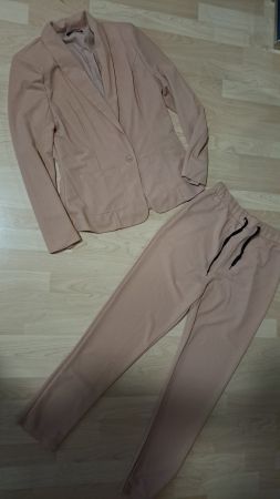 Anzug beige Gr. 38
