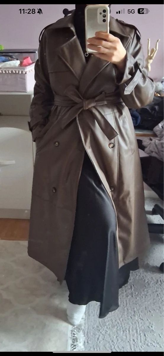 Cappotti: Trendiger Herbst Trenchcoat in Lederoptik, Grösse s – Nuovo (secondo la descrizione) da Schaffhausen venduto da viv_r5zw 1