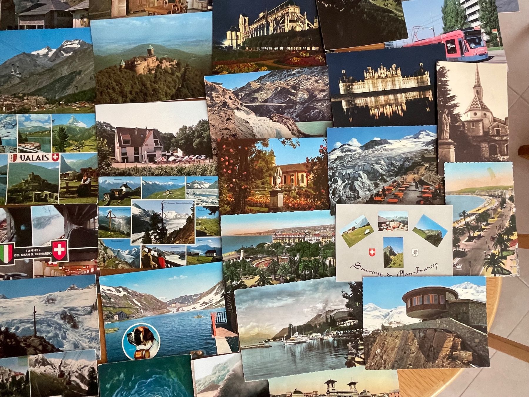 Ansichtskarten: 100 cartes, verso vierge. – Gebraucht aus Sonceboz-Sombeval von Comment2 5