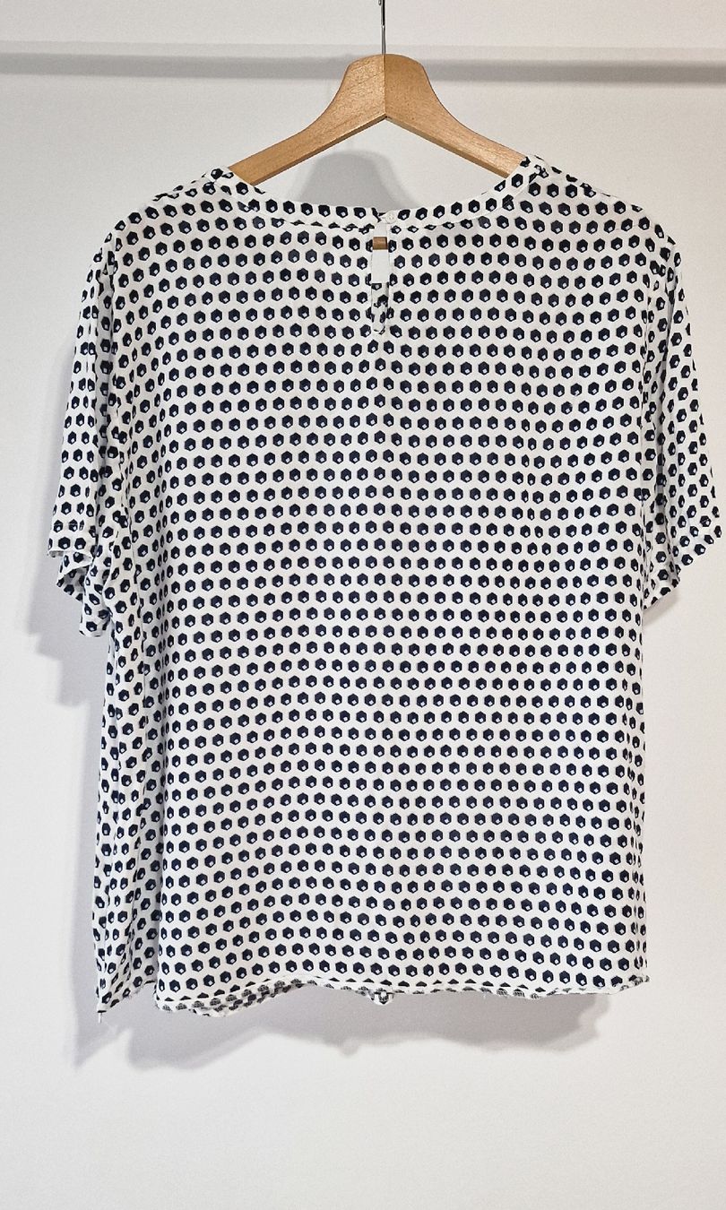 Gerry Weber Blusen: Gerry Weber Sommerbluse Gr. 40 mit speziellem Muster – Neu (gemäss Beschreibung) aus Affeltrangen von Szafaoli 1