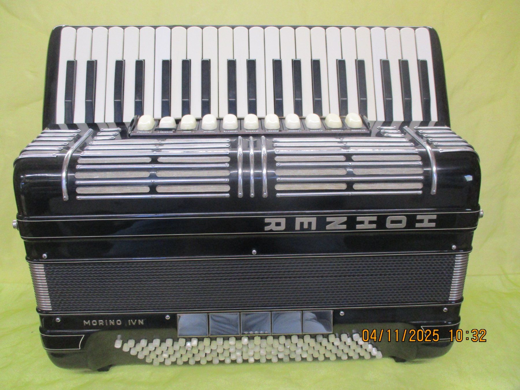 Hohner Strumenti musicali: Akkordeon Hohner Morino IV N – Usato da Jegenstorf venduto da Oktavio
