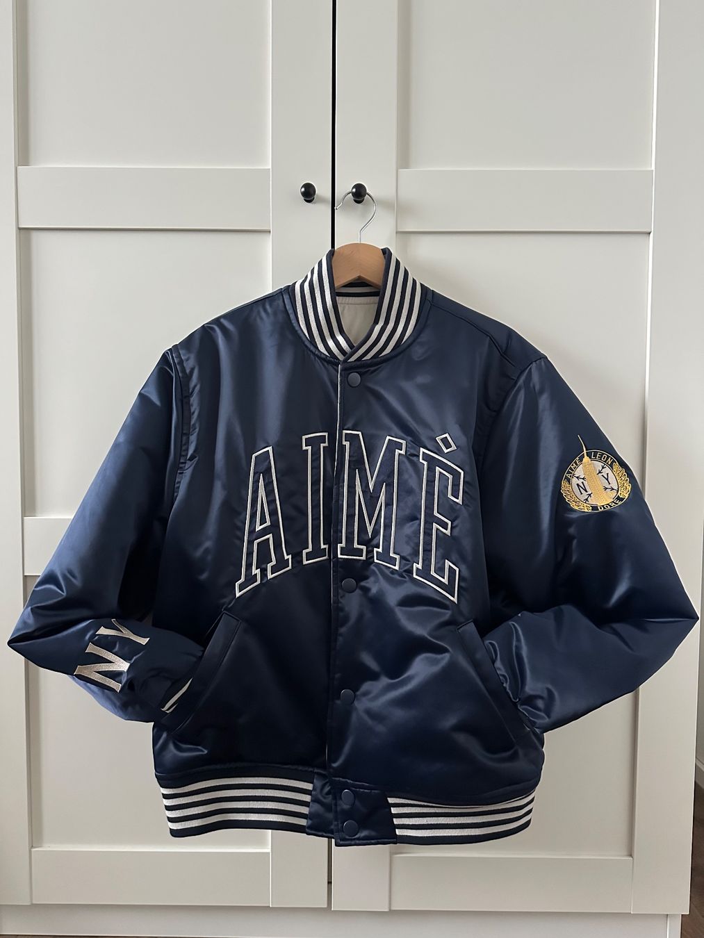 Giacche: Aime Leon Dore Reversible Varsity Jacket Navy/Cream – Nuovo (secondo la descrizione) da St.Gallen venduto da BrkG